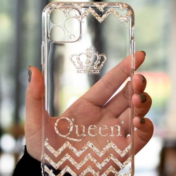 "Queen"  Clear / transparent  iPhone case - Picture 1 of 7